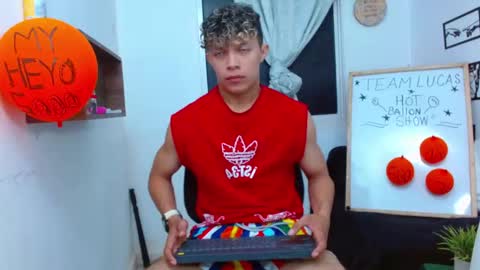 Lucas Luxx online show from December 3, 12:06 pm