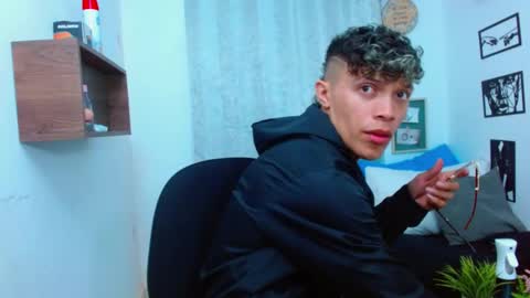 Lucas Luxx online show from January 17, 12:14 pm