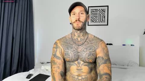 lucasexclusive online show from November 8, 6:49 am