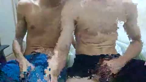 luccayjuan online show from May 17, 6:28 pm