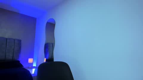 LUCY  online show from April 16, 3:06 am