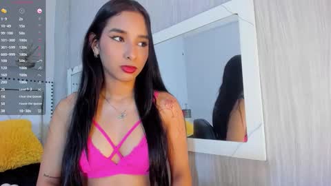 L U C I A online show from January 13, 1:52 pm