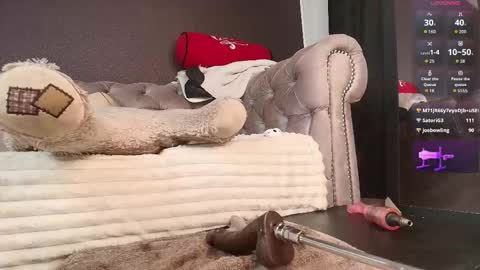 luciana_hunters online show from November 25, 3:55 pm