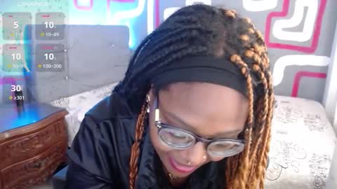 Luciana online show from November 17, 7:05 pm