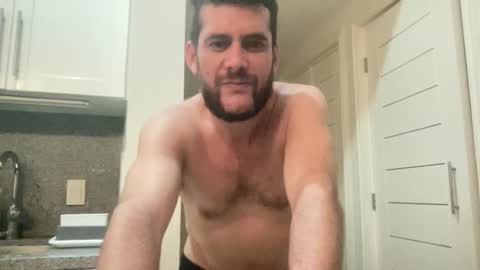 lucianopc online show from November 28, 4:42 am