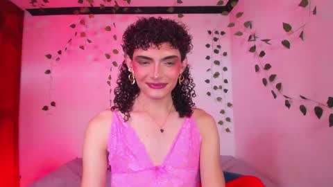 Snapshot of lucianromeo17 chatting on September 8, 5:34 pm Lucy or Lucian 3 Come to my social Links3   online show from September 8, 5:34 pm