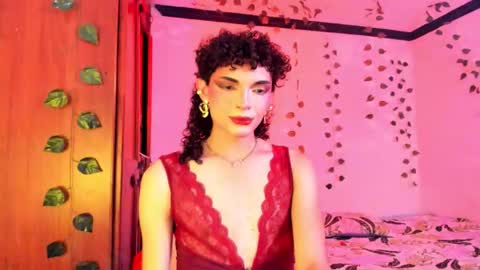 Snapshot of lucianromeo17 chatting on September 21, 2:48 am Lucy or Lucian 3 Come to my social Links3   online show from September 21, 2:48 am
