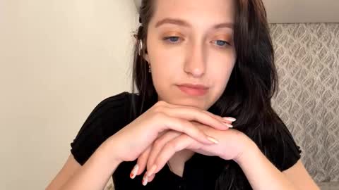 Mary online show from October 30, 4:18 pm