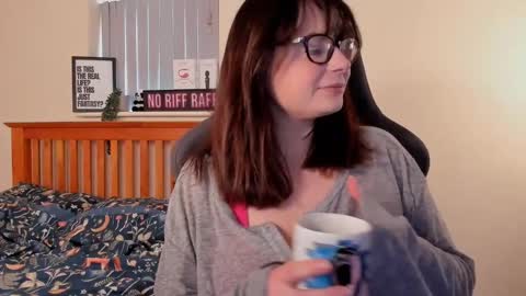 Lucie Winters online show from January 13, 2:00 pm