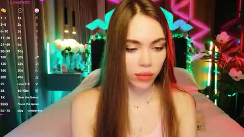 MimiFors online show from September 22, 5:06 pm