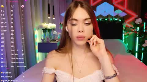 MimiFors online show from October 19, 7:40 pm