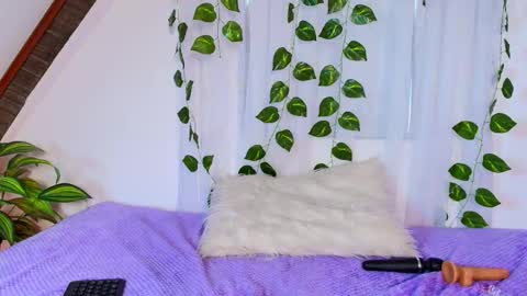 luciia_sweeet online show from December 20, 7:43 pm