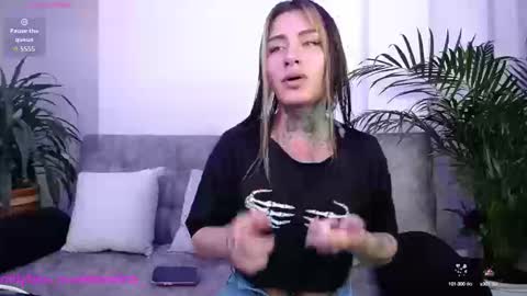 luciiana online show from September 9, 11:05 pm