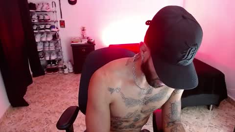 luciifer_hills online show from December 3, 10:23 pm