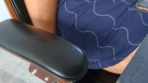 luciobsb online show from March 31, 12:49 pm