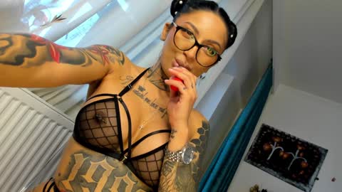 lucky_deniz online show from January 25, 10:40 am