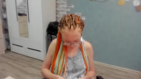 lucky_licky20 online show from November 10, 2:58 am