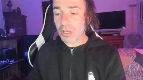 Snapshot of luckydrakex chatting on March 2, 10:38 pm Lucky online show from March 2, 10:38 pm