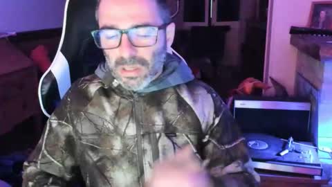 Lucky online show from April 14, 6:55 pm