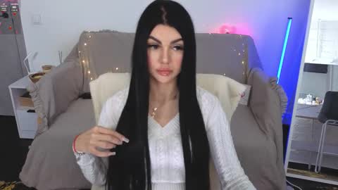 Monika online show from October 5, 12:35 pm