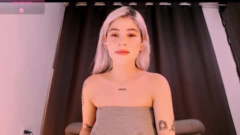 luckysapphire777 online show from September 12, 11:23 am