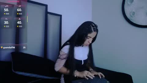Snapshot of lucy__23 chatting on October 10, 9:52 pm online show from October 10, 9:52 pm