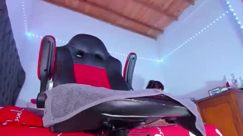 lucy online show from February 5, 2:26 am