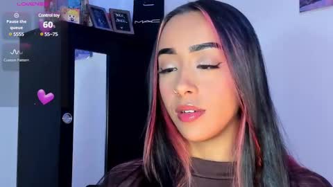 Lucy online show from January 30, 8:22 am