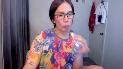 Snapshot of lucy_shane chatting on October 12, 9:38 pm lucy_shane online show from October 12, 9:38 pm