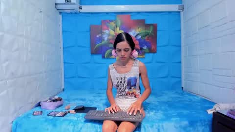 Snapshot of lucy_unlimited chatting on October 9, 1:49 pm Lucy unlimit come back here online show from October 9, 1:49 pm