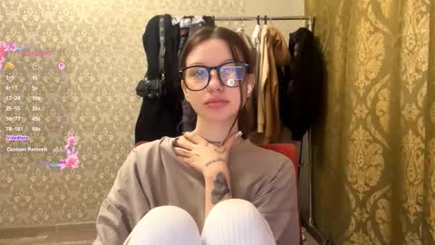 Ella online show from February 12, 5:22 am