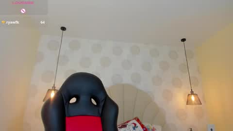 L U C Y  online show from December 4, 1:22 pm