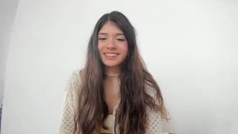 lucyportman online show from May 20, 11:27 am