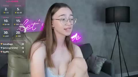 Lucy online show from July 25, 2:20 am