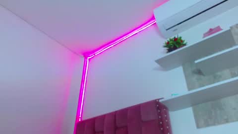 LUCY online show from February 9, 6:05 pm