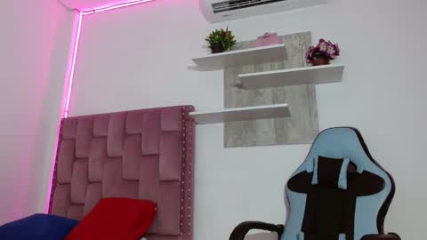 LUCY online show from March 2, 12:01 pm