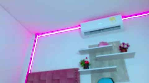 LUCY online show from January 29, 1:27 am