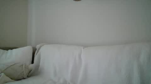 Luxious online show from March 2, 8:04 pm