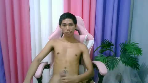 lui_the_fucker online show from October 17, 11:09 pm