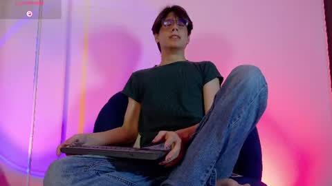 Lui online show from June 16, 3:10 am