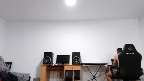 Luigi online show from November 14, 4:42 pm