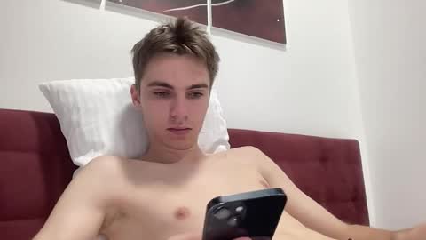 Luis online show from October 21, 11:48 am