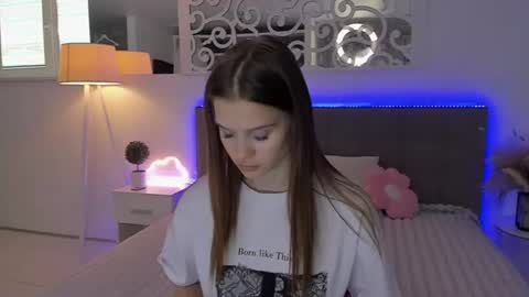 LuisaClover online show from July 26, 12:58 pm