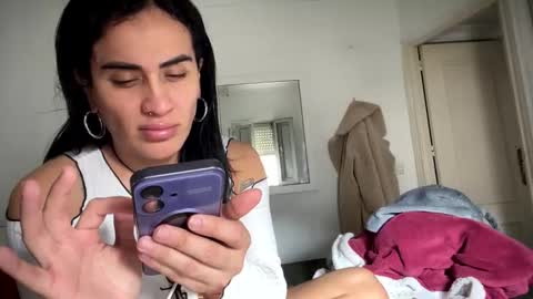 Luisa Monsters online show from November 12, 2:19 pm