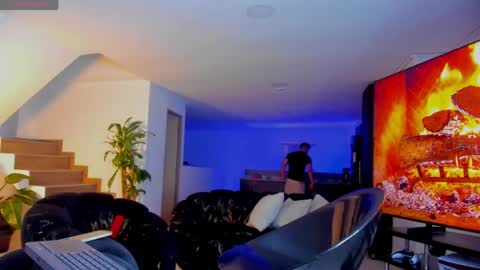 Lukas Green online show from April 12, 10:25 pm