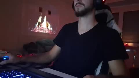 lukasschoetz online show from September 24, 6:03 pm