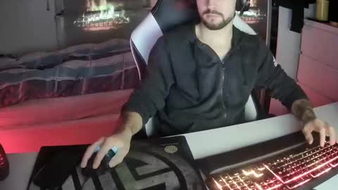 lukasschoetz online show from February 6, 11:04 pm