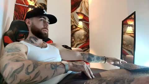 LUKE online show from April 25, 1:41 pm