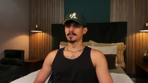 Luke Taylor online show from November 4, 10:49 am