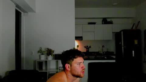 Snapshot of lukeglanton17 chatting on October 6, 11:44 pm Luke online show from October 6, 11:44 pm